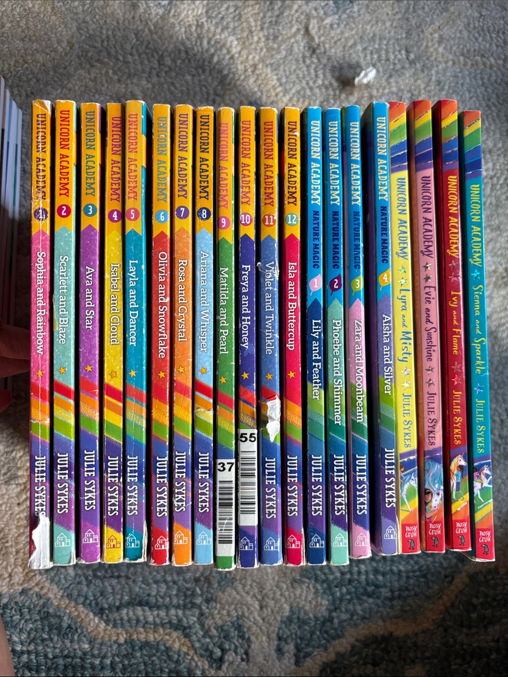 Unicorn Academy Kids Book Set - Colorful Rainbow Spines